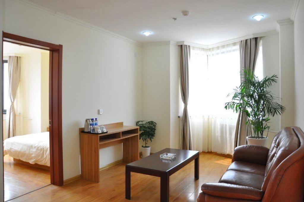 Super 8 Hotel Qingdao Railway Station Gui Zhou Road 객실 사진