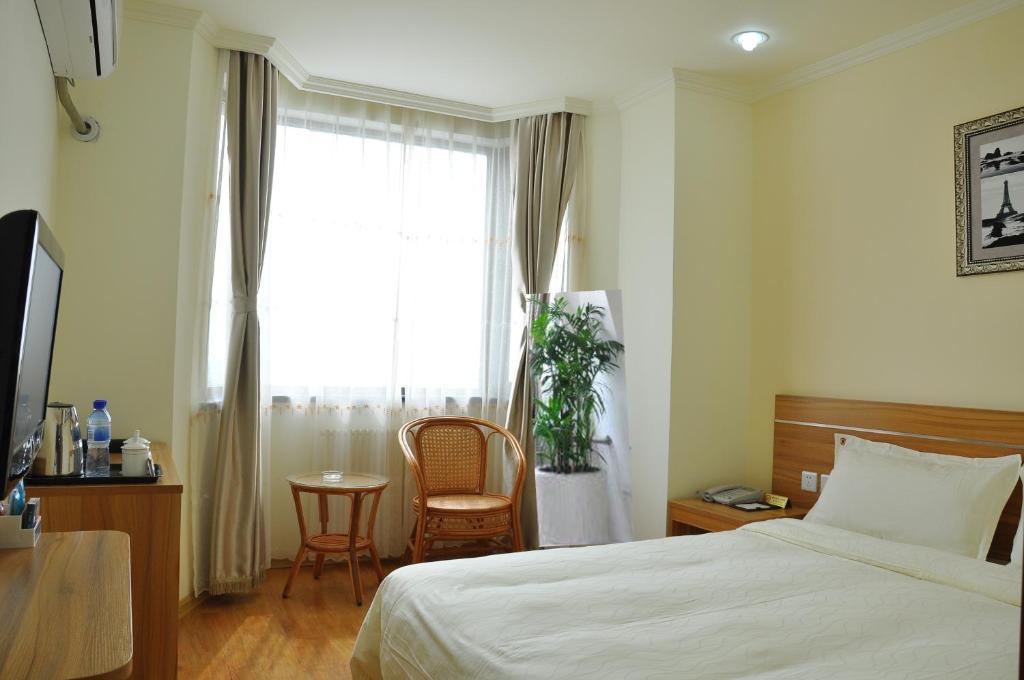 Super 8 Hotel Qingdao Railway Station Gui Zhou Road 외부 사진