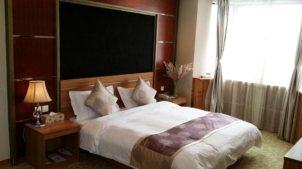 Super 8 Hotel Qingdao Railway Station Gui Zhou Road 외부 사진